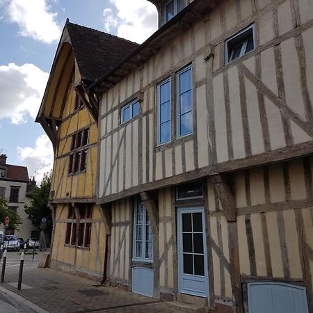 Maison Du Dauphin 1534 トロワ エクステリア 写真