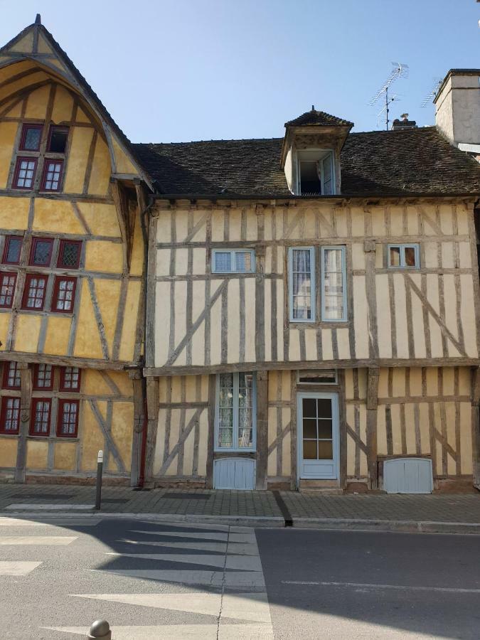 Maison Du Dauphin 1534 トロワ エクステリア 写真